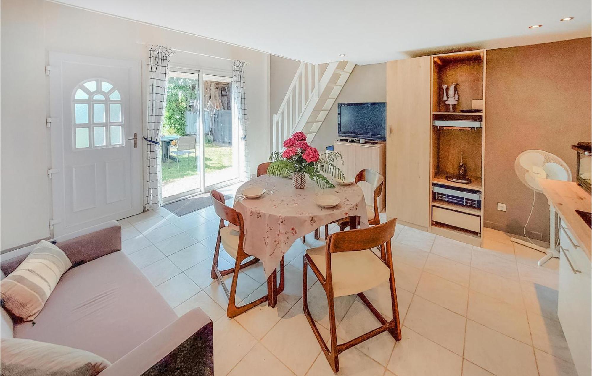 Gorgeous Home In Molinet With Wifi מראה חיצוני תמונה