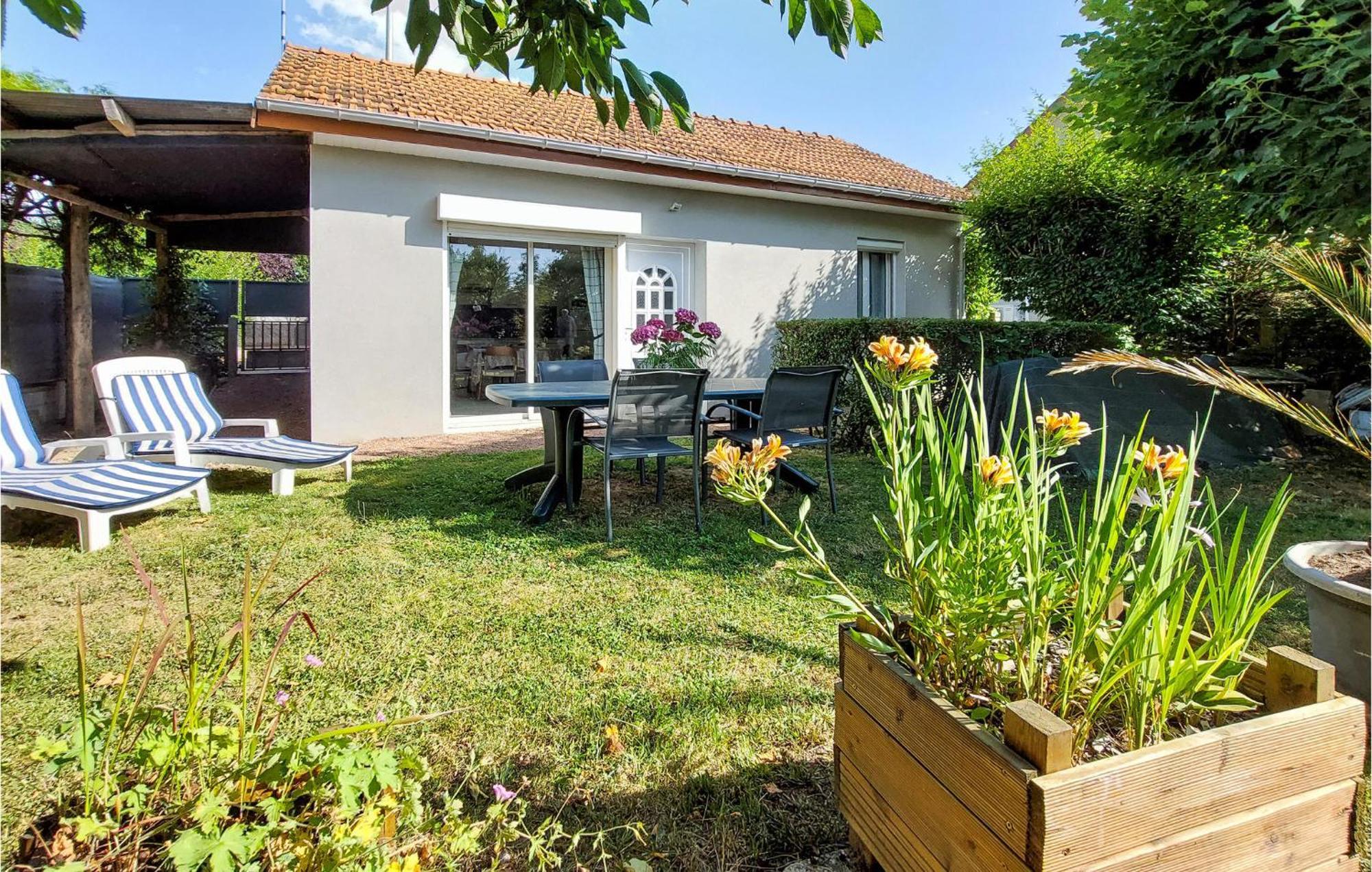 Gorgeous Home In Molinet With Wifi מראה חיצוני תמונה